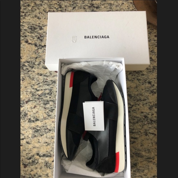 **SOLD**Balenciaga Men’s Race Runner Sneaker US 10 - Picture 6 of 8